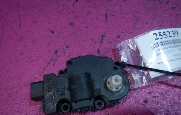 A/C air flow flap actuator/motor