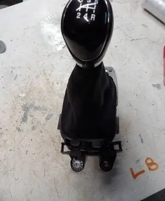 Ford Ecosport Gear shifter/selector DN1R7C453AKD 0430837 C9B7A