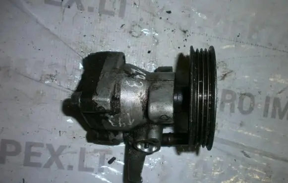 Hyundai Accent Power steering pump