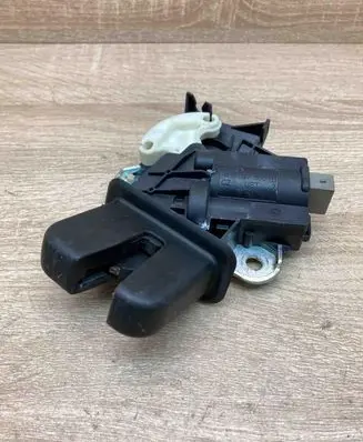 Audi A6 S6 C6 4F Tailgate/trunk/boot lock/catch/latch 4F5827505D