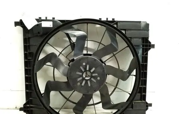 Mercedes-Benz GLE W167 Radiator cooling fan shroud A1679061804