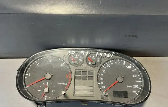 Audi A3 S3 8L Speedometer (instrument cluster) 8L0919860D