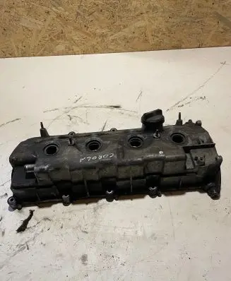 Toyota Corolla Verso E121 Rocker cam cover 