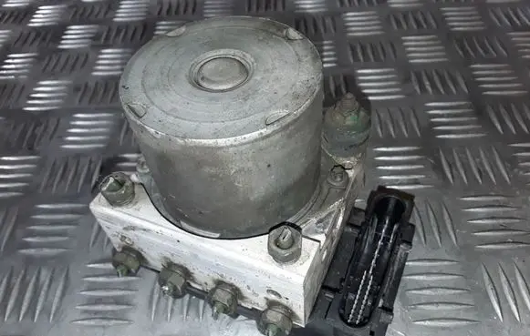 Nissan Primera ABS Pump 47660AV712 0265231317 0265800334