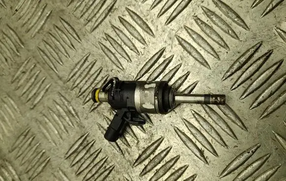 Audi Q5 SQ5 Fuel injector 06R906036A