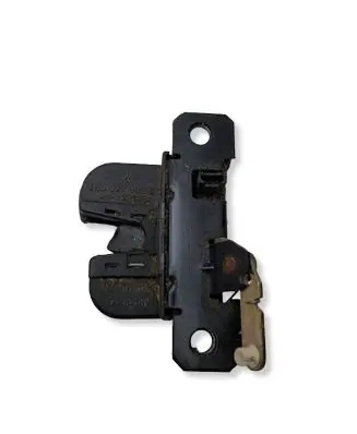 Volkswagen PASSAT B5 Tailgate/trunk/boot lock/catch/latch 3B9827505C