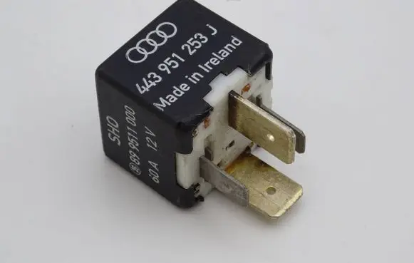 Audi A4 S4 B5 8D Other relay 443951253J