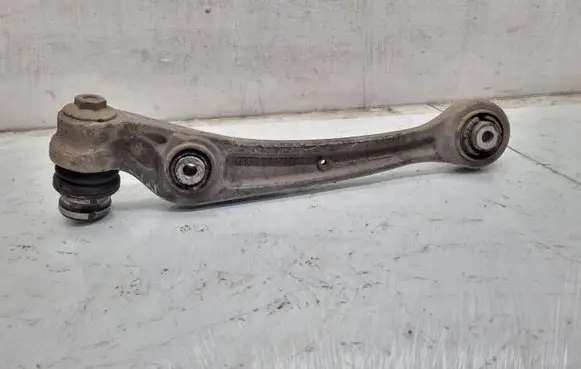 Front lower control arm/wishbone