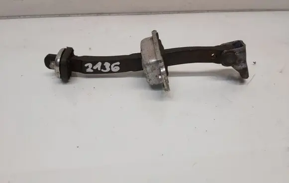 Chevrolet Captiva Front door check strap stopper