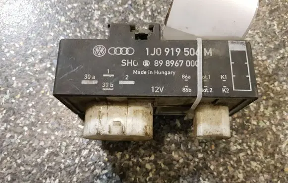 Skoda Roomster (5J) Coolant fan relay 1J0919506M