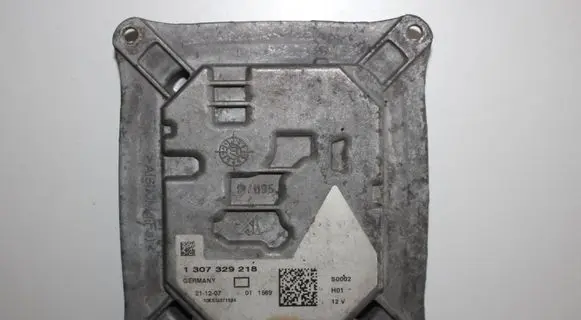 Audi A4 S4 B8 8K Headlight ballast module Xenon 1307329218 10EEG071524