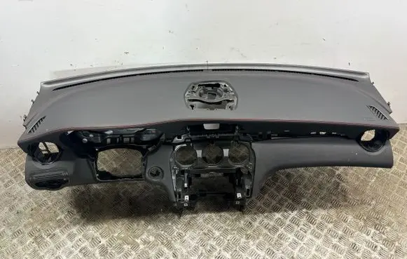 Mercedes-Benz GLC AMG Dashboard 