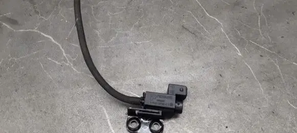 BMW X5 E53 Valve vacuum 722341