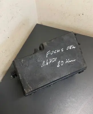 Ford Focus Fuse box set 002GKA008G00