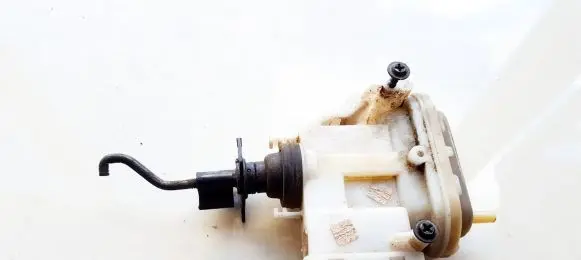 Volkswagen PASSAT B3 Central locking motor 357862153F