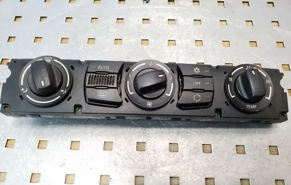 BMW 5 E60 E61 Climate control unit 11419110 6411694401801