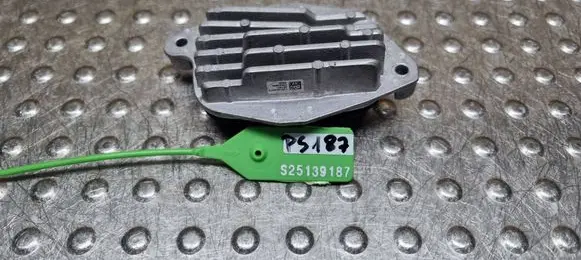 Smart ForFour II W453 LED ballast control module L90169354 B131283-c
