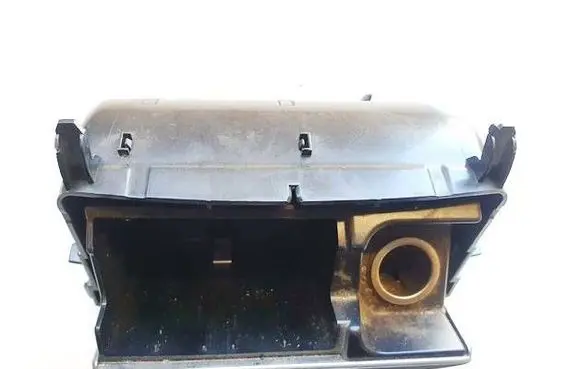Toyota Avensis T270 Car ashtray 9868