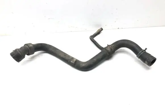 Volkswagen PASSAT B5 Engine coolant pipe/hose 4B0121101E