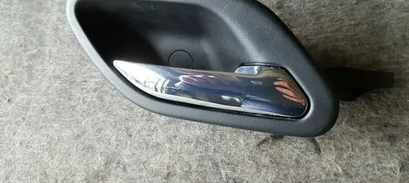BMW 7 E38 Front door interior handle 51218226050