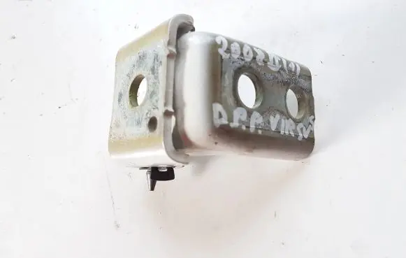 Peugeot 2008 II Front door upper hinge 1608322680 16C211