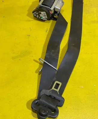 Ford Focus Front seatbelt BM5161294ACW