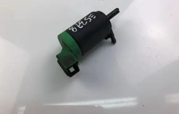 Nissan Terrano Windscreen/windshield washer pump 28920