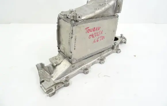 Volkswagen Touran III Intake manifold 04L129766AL