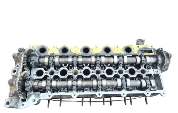 Volvo V70 Engine head 08692974002 08692974