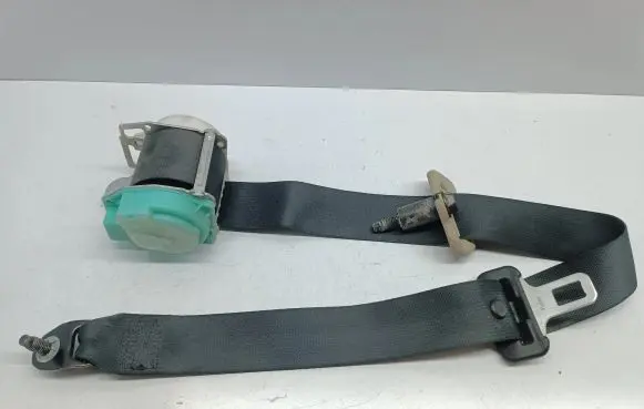 Nissan Note (E11) Rear seatbelt 888449U05A 045520 501X0A51BY