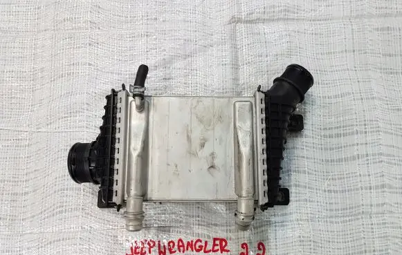 Jeep Wrangler Intercooler radiator