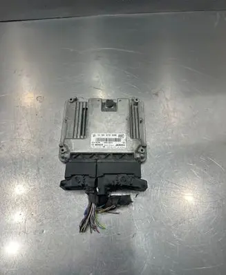 Opel Insignia A Engine control unit/module 0281015774 55573539 55573560