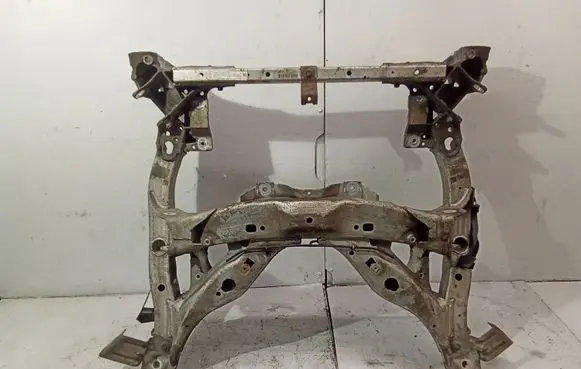 BMW 5 F10 F11 Front subframe 560268342