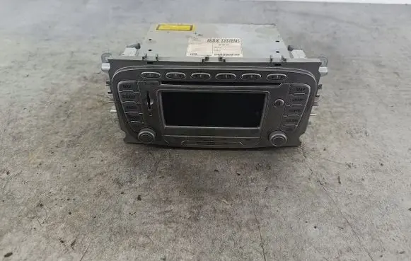 Ford Focus Radio/CD/DVD/GPS head unit 8M5T18K931GB