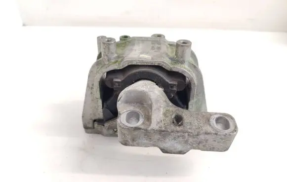 Skoda Octavia Mk2 (1Z) Engine mount bracket 1K0199262CB