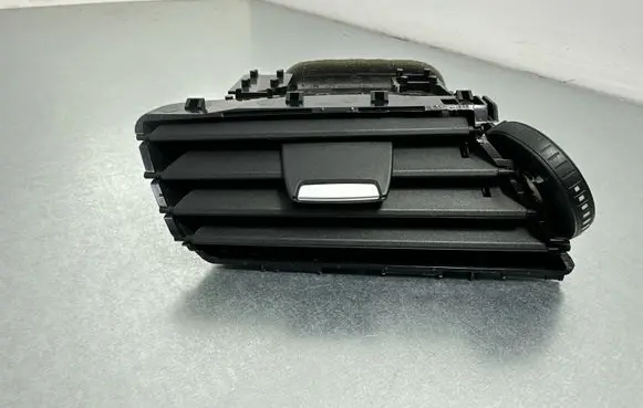 BMW X1 F48 F49 Dashboard side air vent grill/cover trim 9292739