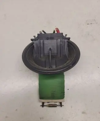 Volkswagen Polo Heater blower motor/fan resistor 12375