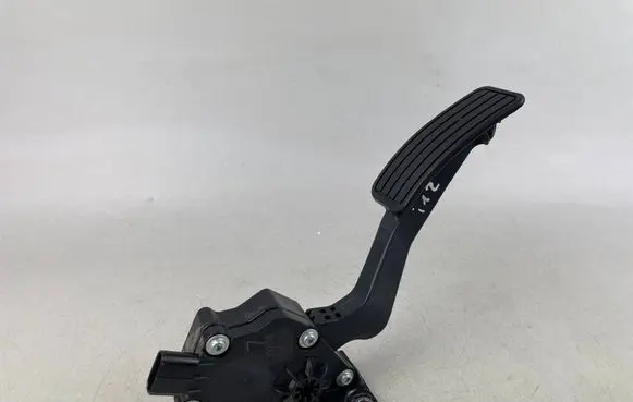 Subaru Impreza IV Accelerator throttle pedal 36010FJ010
