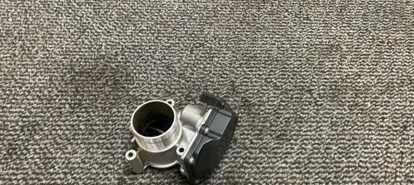 Audi A4 S4 B8 8K Throttle valve 03L128063