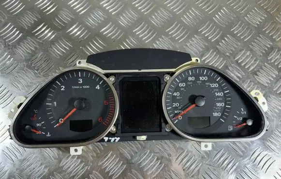 Audi Q7 4L Speedometer (instrument cluster) 4L0920981P 503002205205
