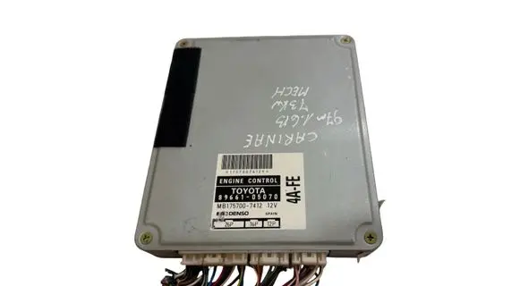 Toyota Carina T210 Engine control unit/module 8966105070 1757007412 MB1757007412