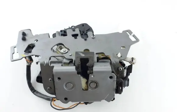 Chrysler Voyager Sliding door lock 
