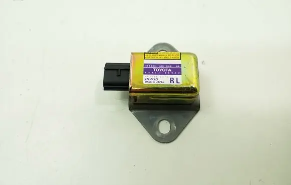 Toyota Land Cruiser (J120) Airbag deployment crash/impact sensor 8983360010
