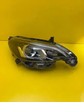 Peugeot 108 Headlight/headlamp 81110-0H150