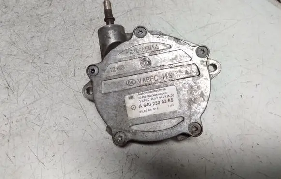 Mercedes-Benz B W245 Vacuum pump A6402300365 200306018