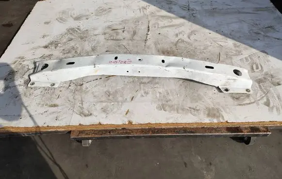 Renault Master III Front bumper support beam 