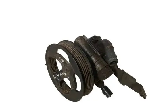 Toyota Avensis T250 Power steering pump