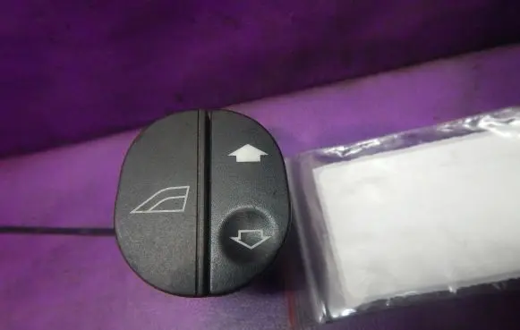 Ford Fiesta Quarter vent window switch 96FG14529BC