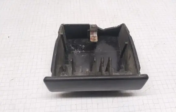 Volkswagen Transporter - Caravelle T4 Ashtray (front) 281857331