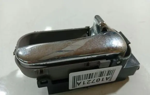 Nissan Almera Tino Rear door interior handle 